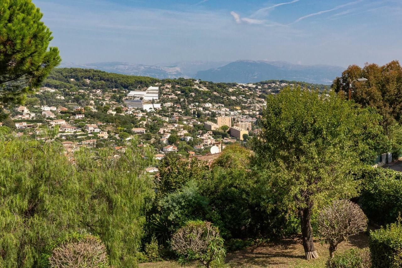Haus Mit Garten Ueber Der Bucht Von Cannes Vallauris Kültér fotó